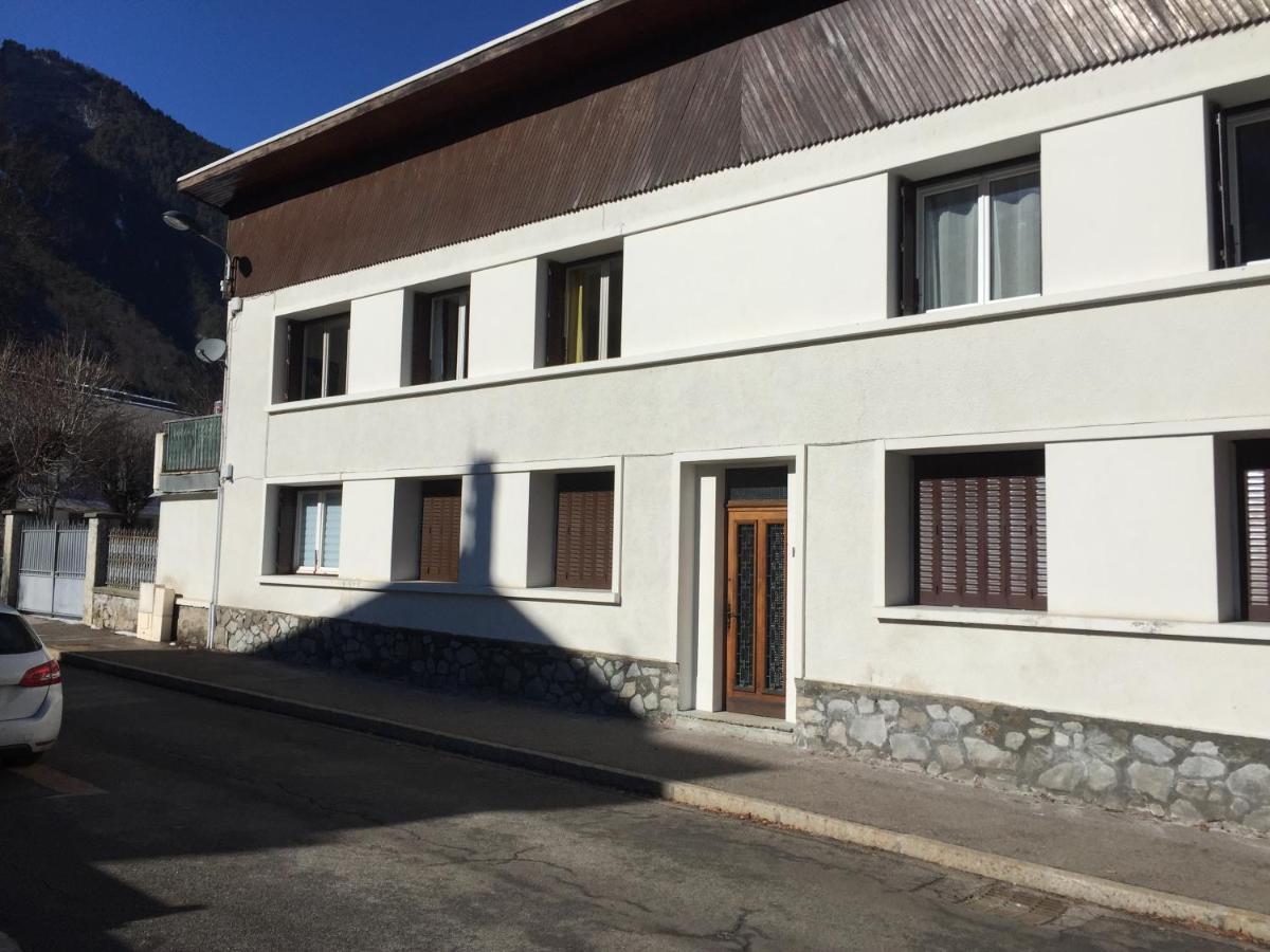Superbe Appartement A Bourg D'Oisans Avec Terrasse Sud Le Bourg-dʼOisans Екстериор снимка